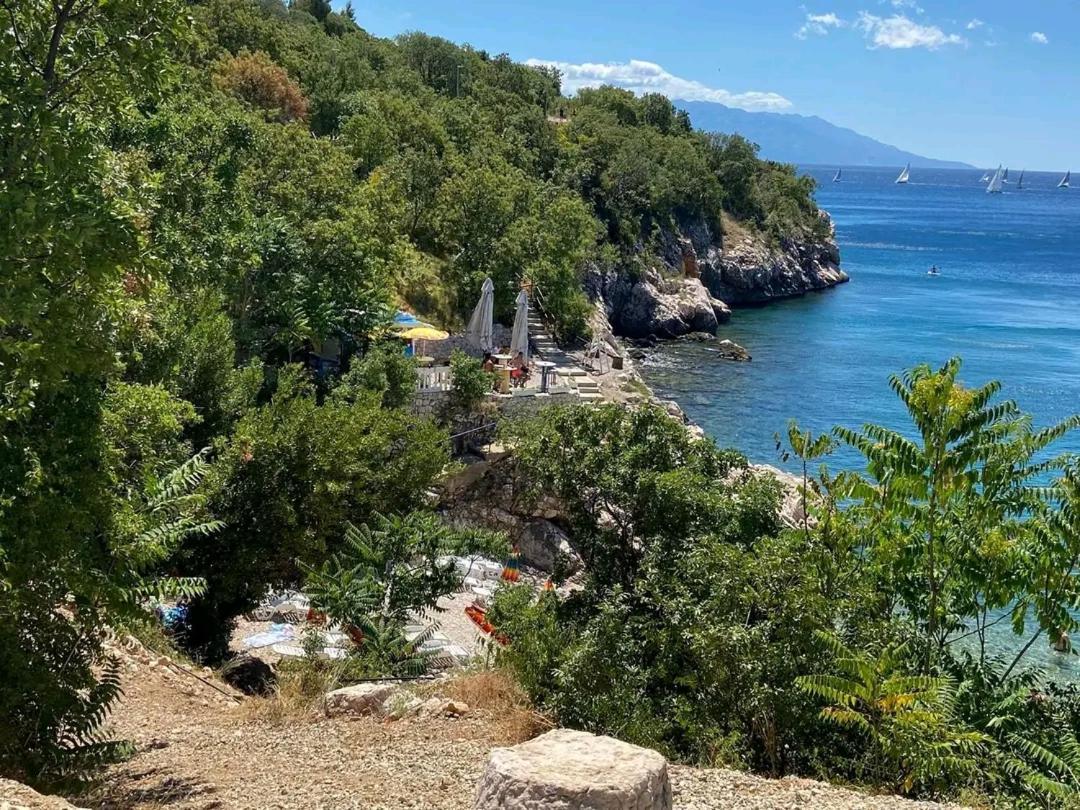 Mirjam Appartement Novi Vinodolski Buitenkant foto