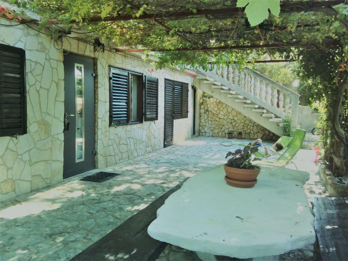 Mirjam Appartement Novi Vinodolski Buitenkant foto